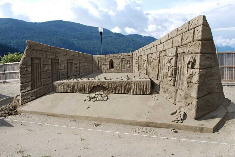 Harrison Hot Springs sand sculptures