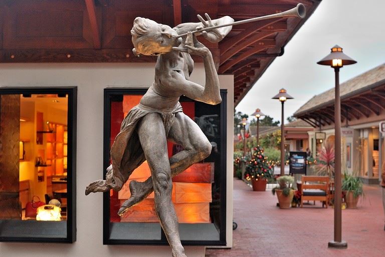 Trumpeter Draped, Atelier - the sculpture by Richard MacDonald, Carmel-by-the-Sea, California, USA